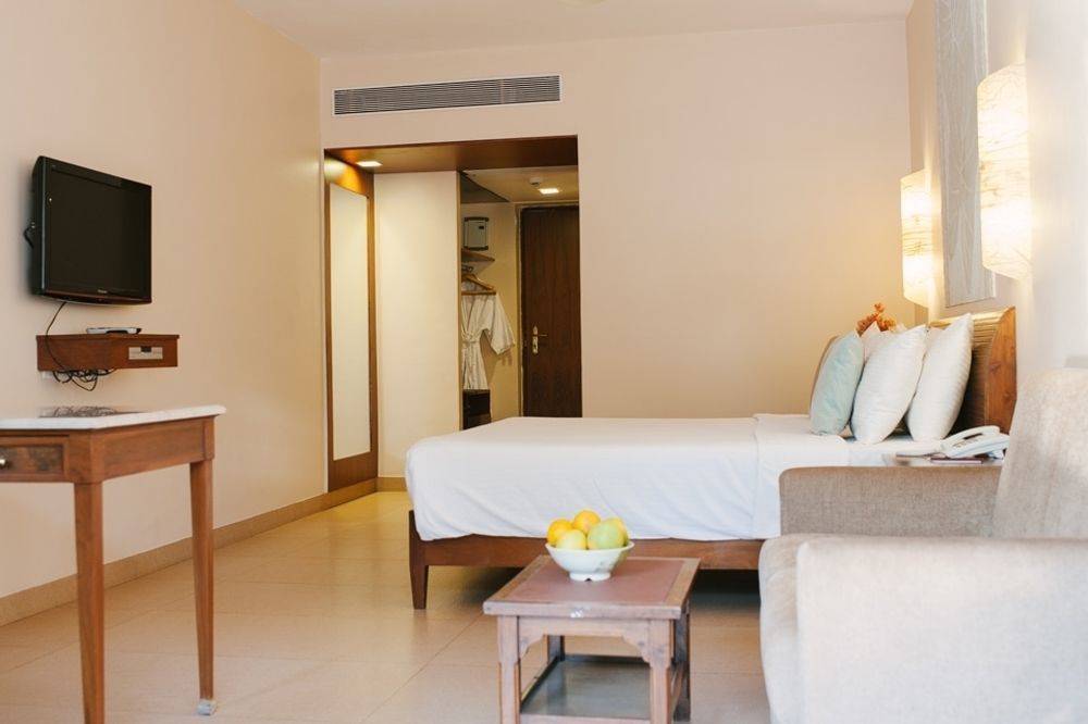 Prainha Resort By The Sea Taleigao Exterior photo